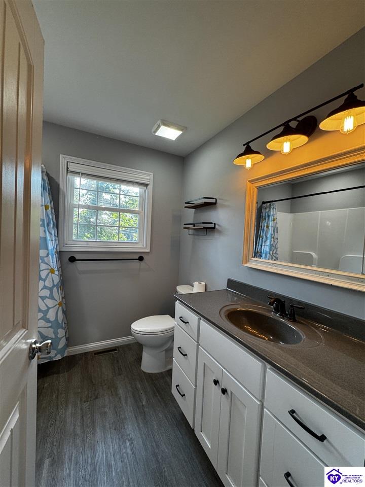 649 Fairway Drive Property Photo 18