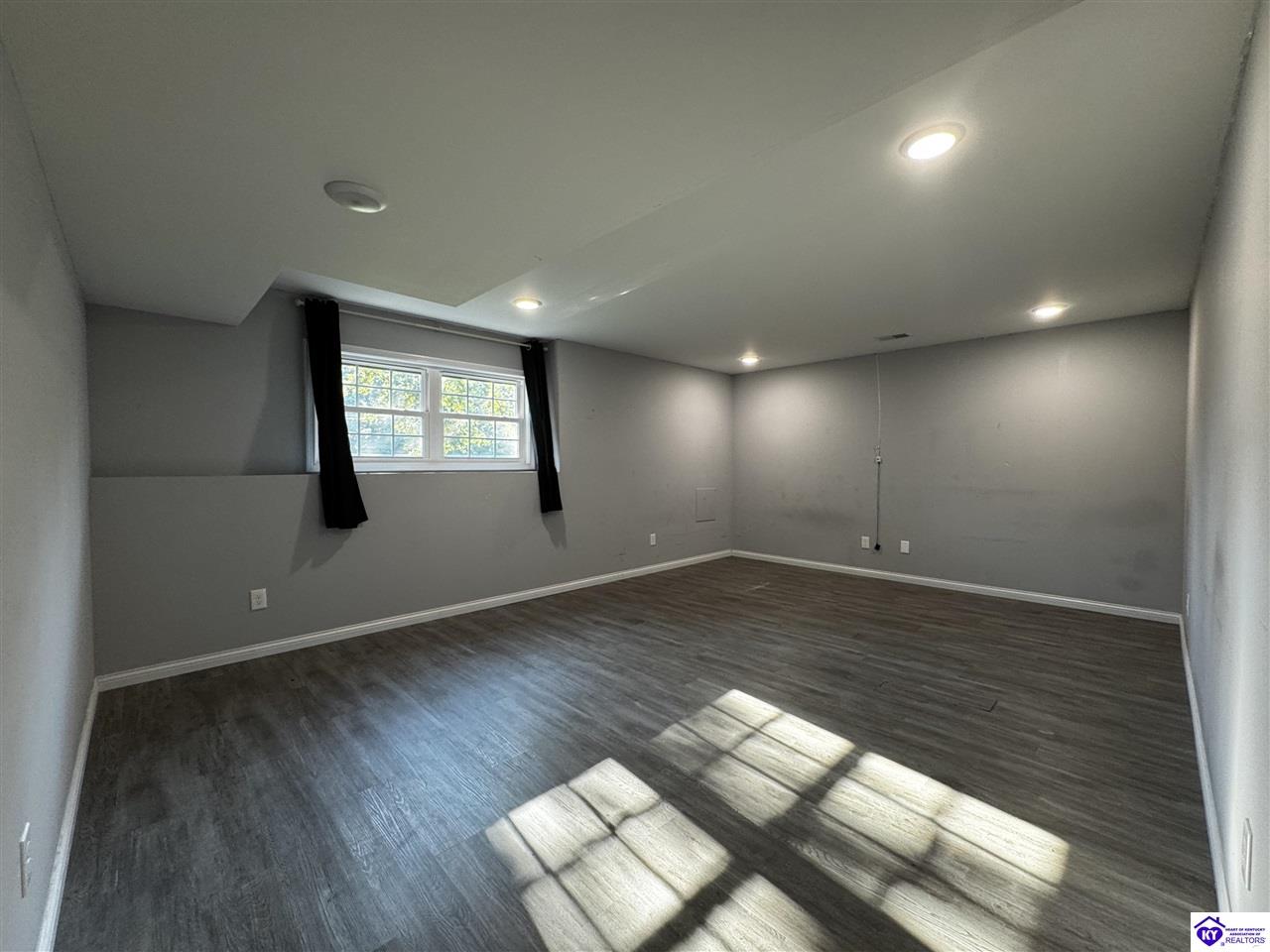 649 Fairway Drive Property Photo 24