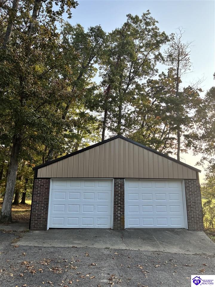 1170 Hansborough Road Property Photo 7