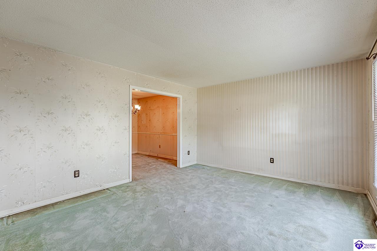 930 Robin Circle Property Photo 17