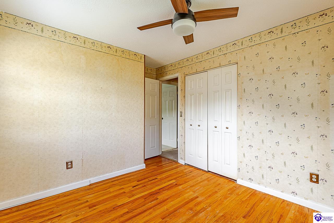 930 Robin Circle Property Photo 32