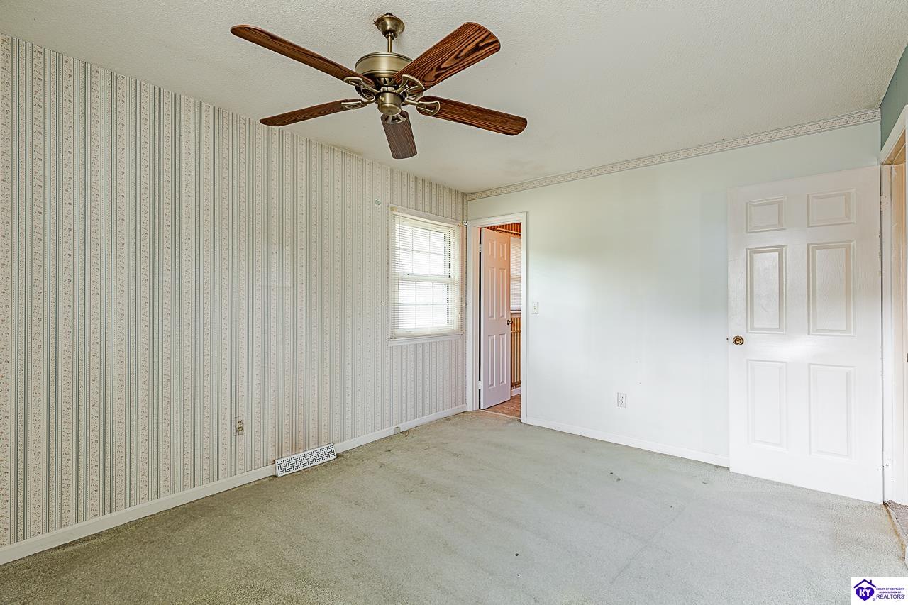 930 Robin Circle Property Photo 37