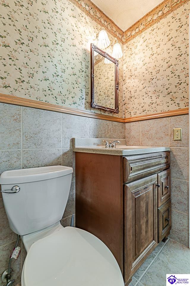 930 Robin Circle Property Photo 38