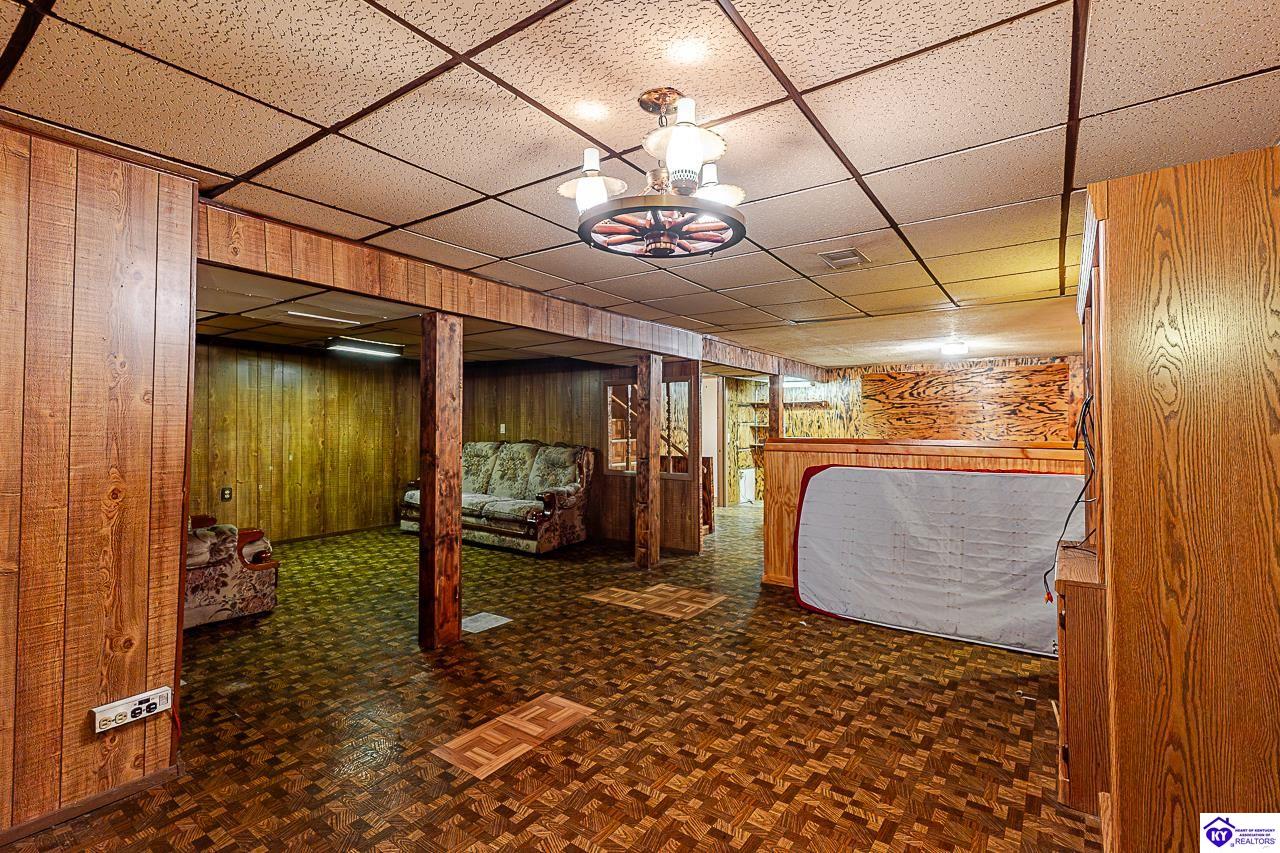 930 Robin Circle Property Photo 48