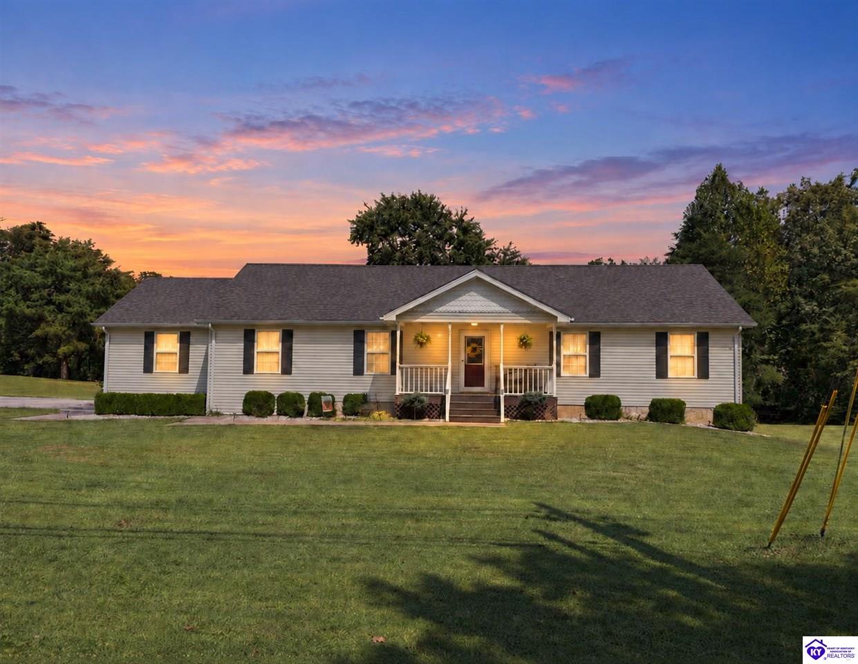 1864 Locust Grove Road Property Photo 1