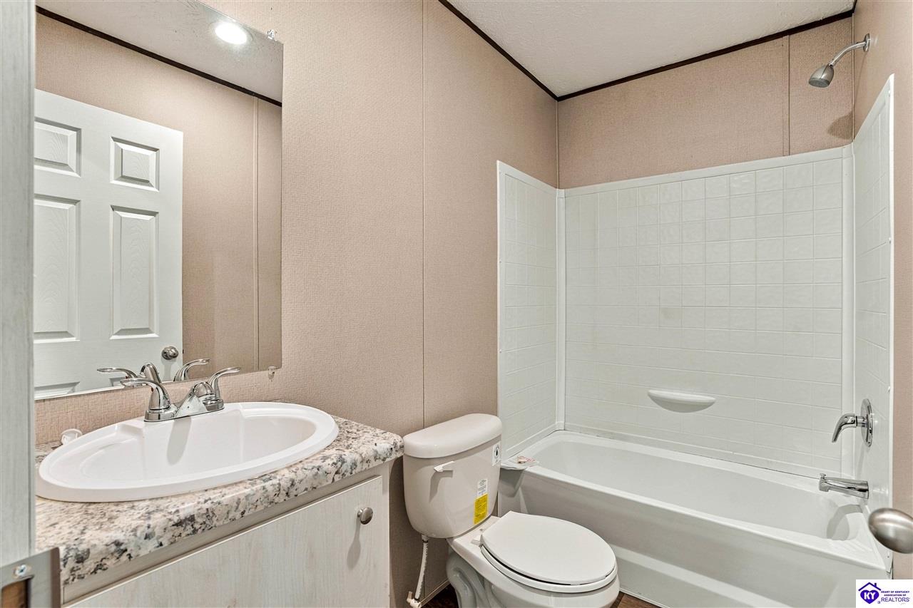 96 Grace Lane Property Photo 34