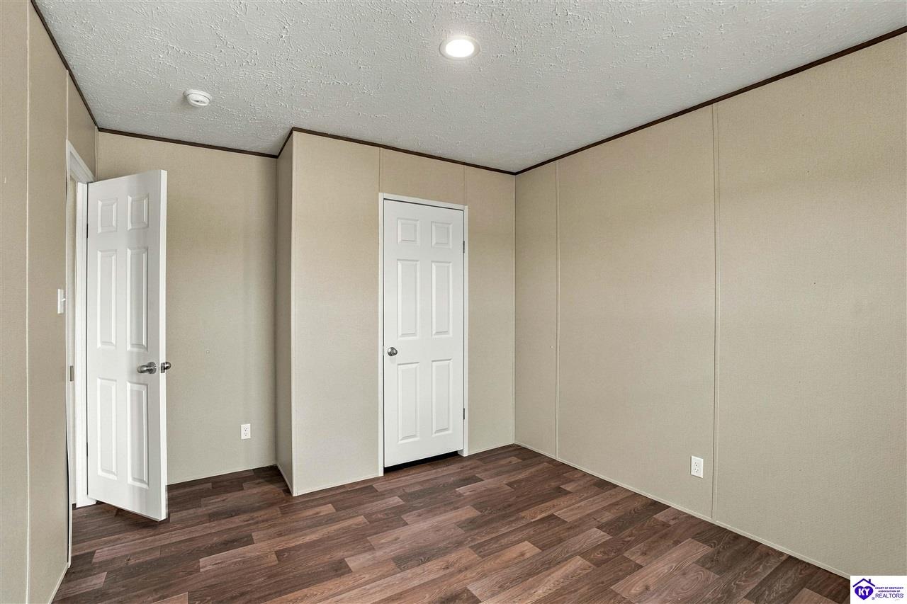 96 Grace Lane Property Photo 39