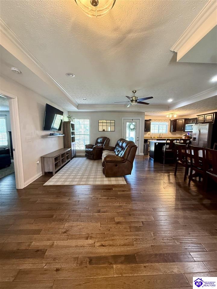 28 Arlington Drive Property Photo 5