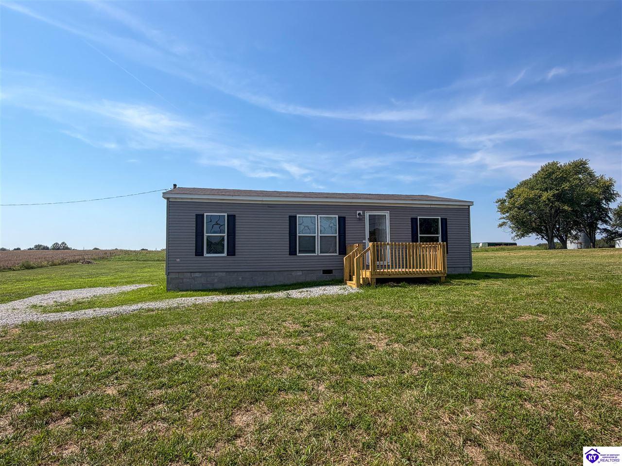 2059 W Highway 60 Property Photo 6