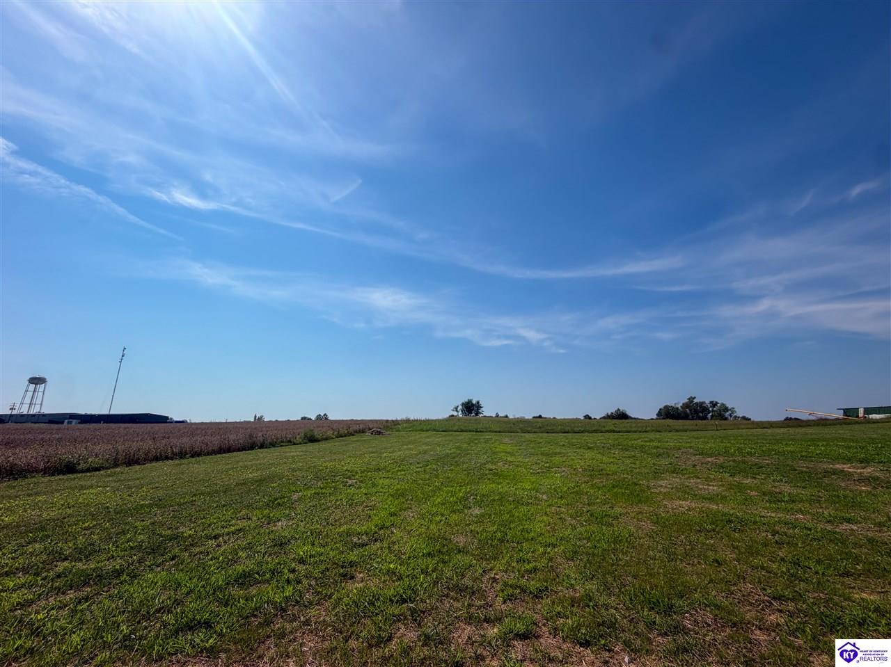 2059 W Highway 60 Property Photo 11