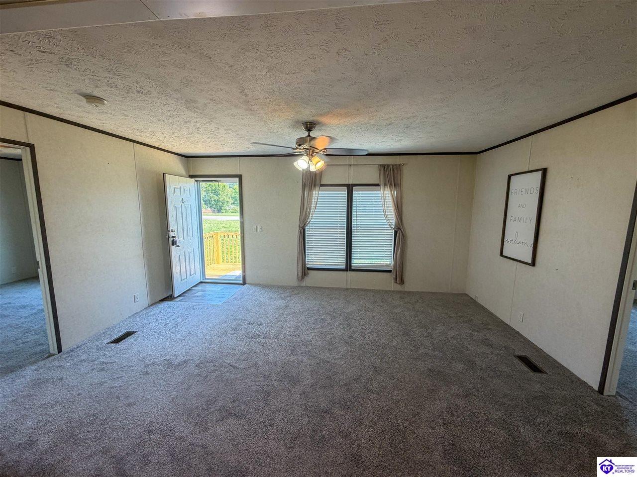 2059 W Highway 60 Property Photo 20