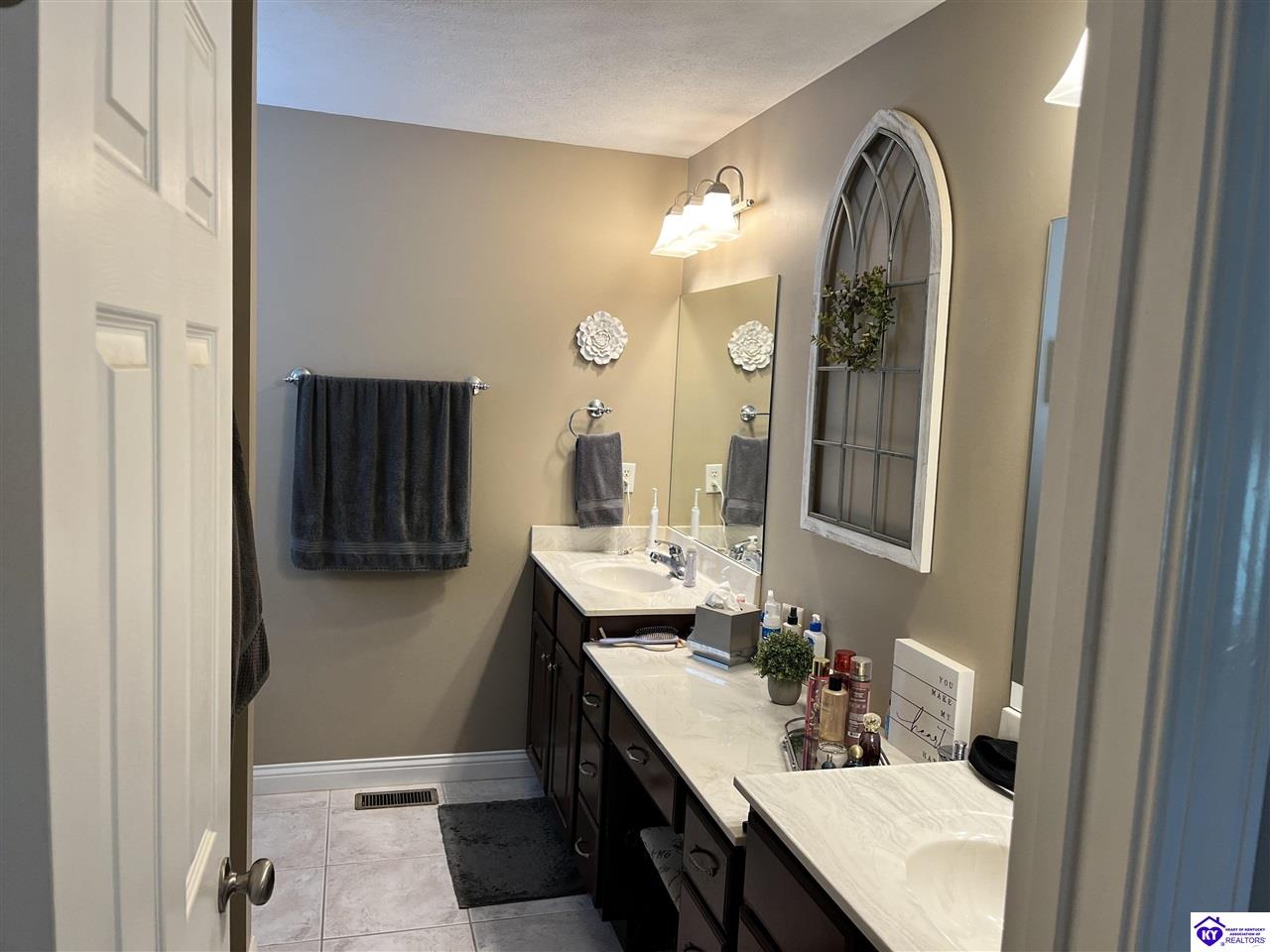 617 Memory Lane Property Photo 15