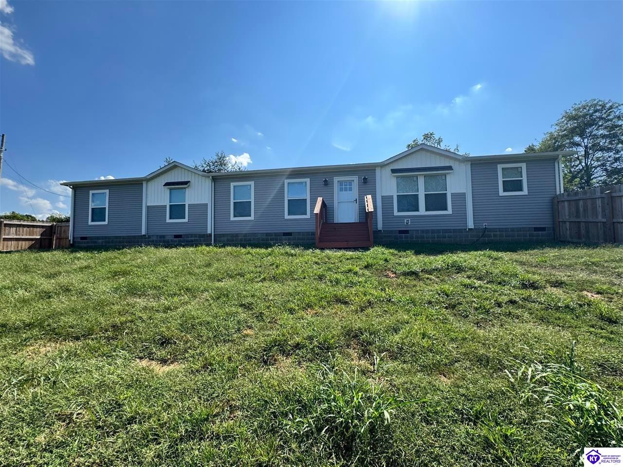 3883 Woodland Road