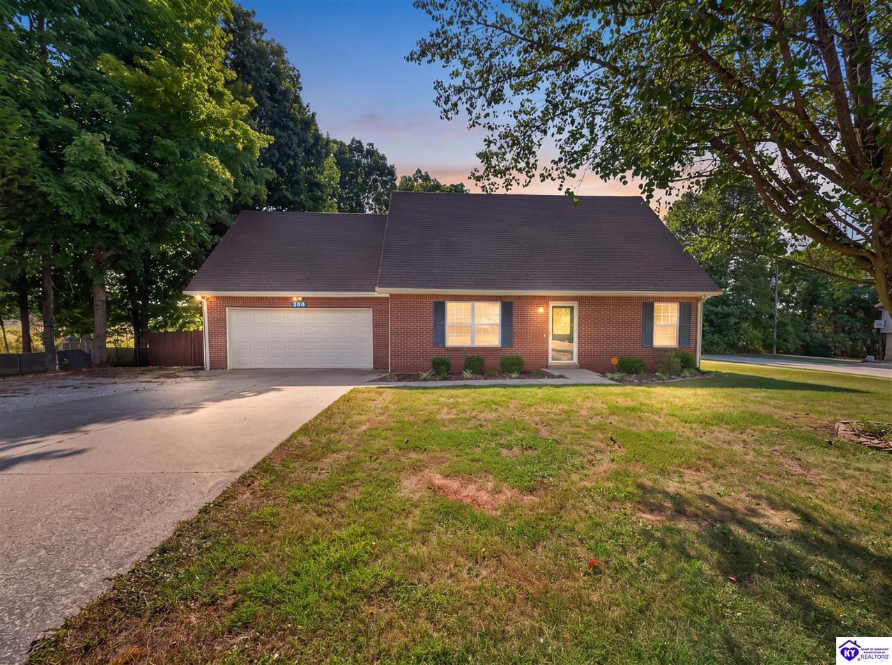 200 Scarlet Avenue Property Photo 1