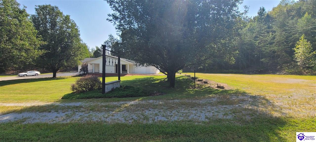12497 Boston Road Property Photo 16