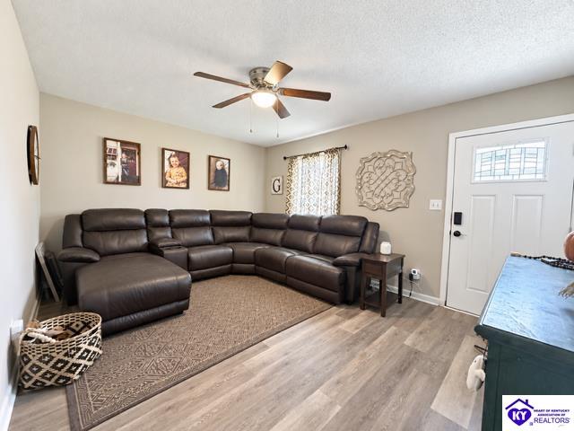 83 Tall Oak Court Property Photo 3
