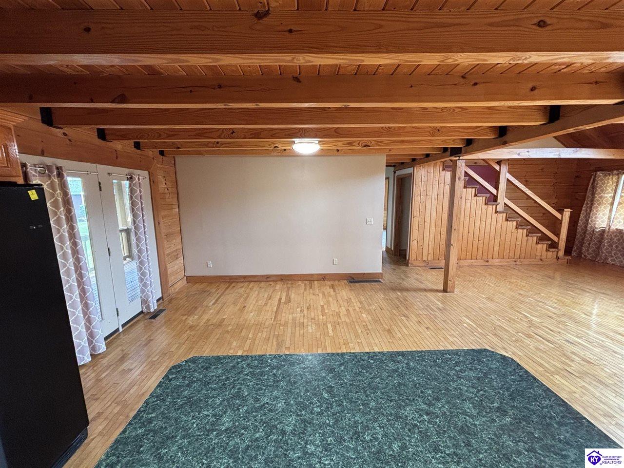 580 Hillcrest Drive Property Photo 20