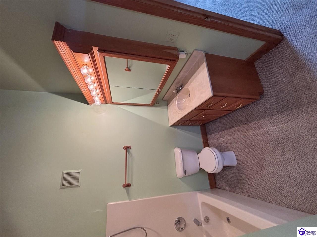 580 Hillcrest Drive Property Photo 31