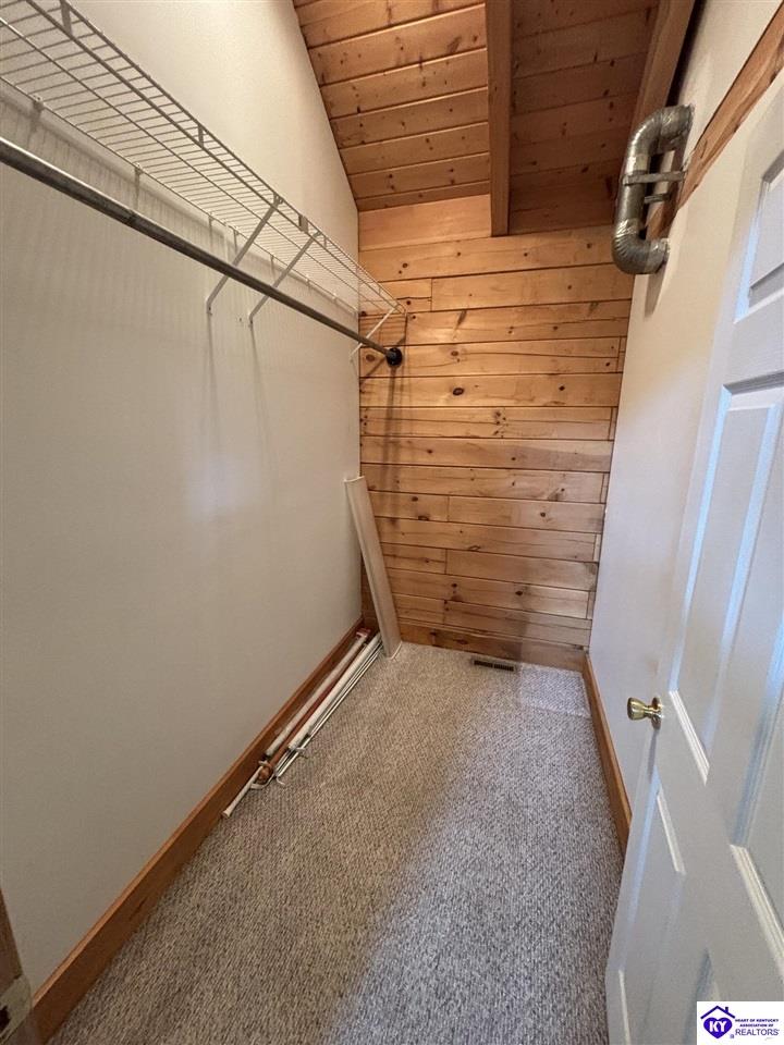 580 Hillcrest Drive Property Photo 33