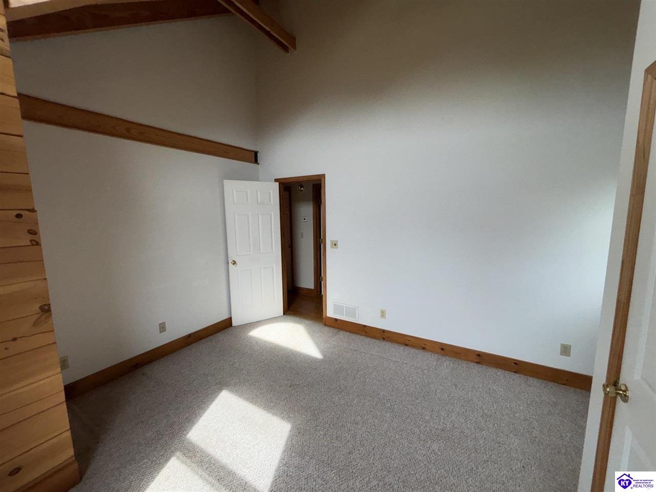 580 Hillcrest Drive Property Photo 42