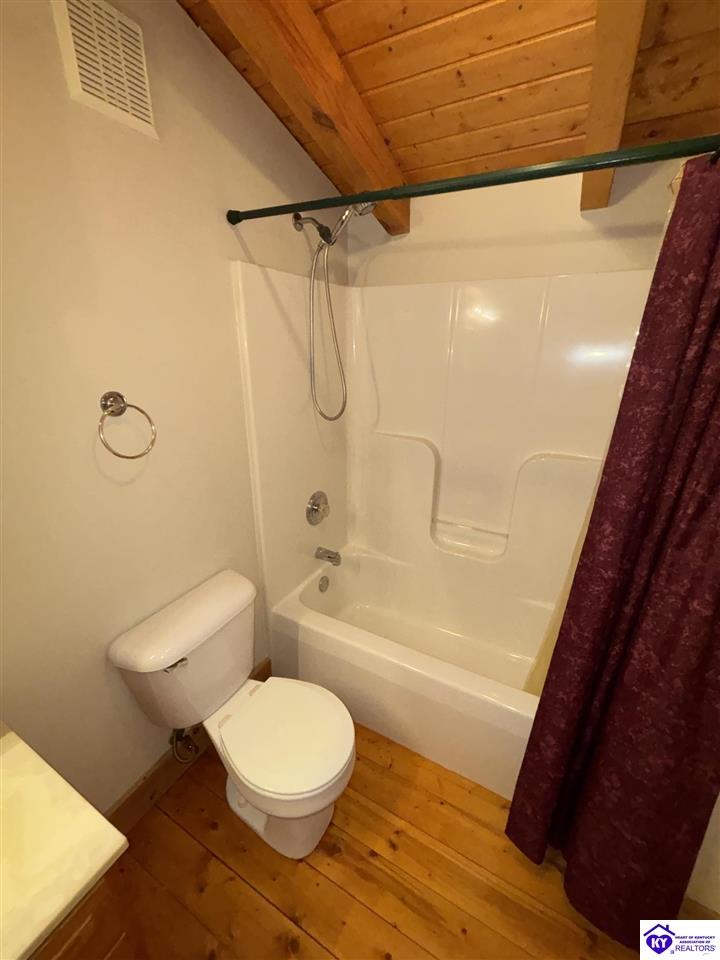 580 Hillcrest Drive Property Photo 62