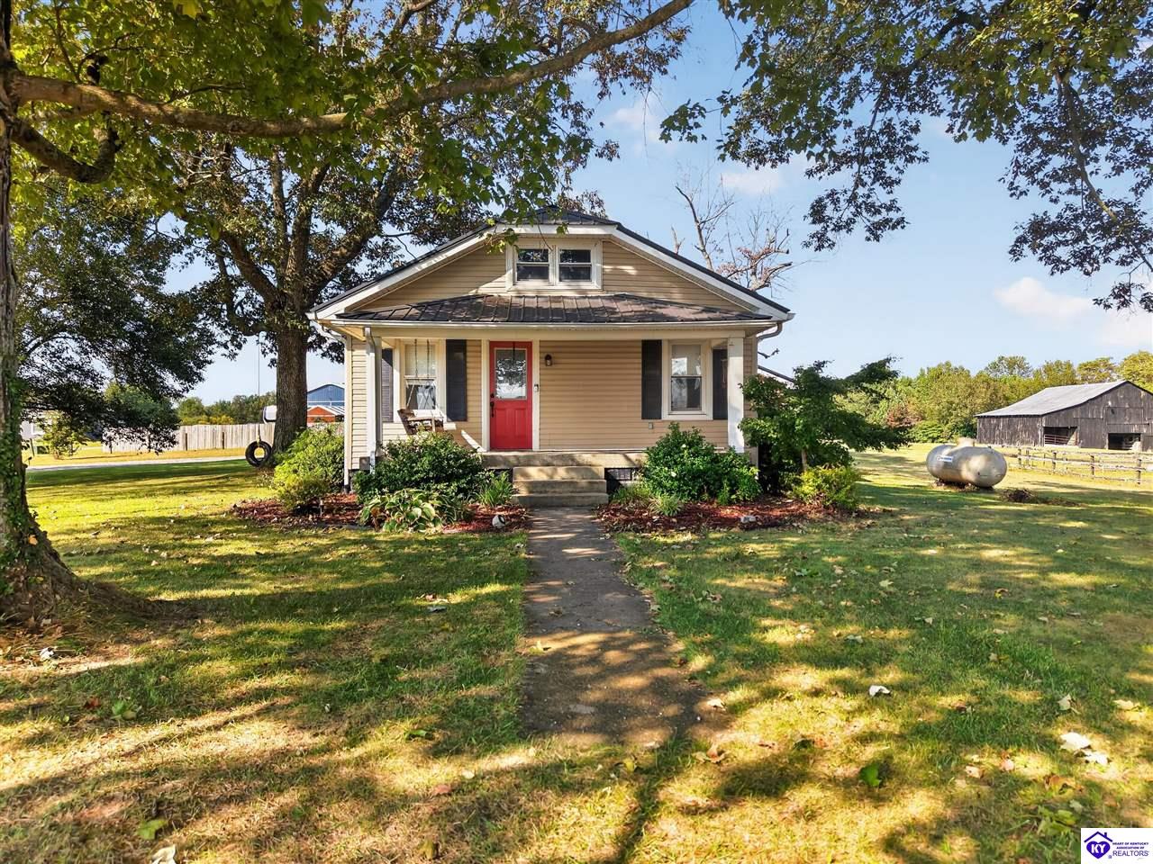 4506 Oak Hill Rd Property Photo 2