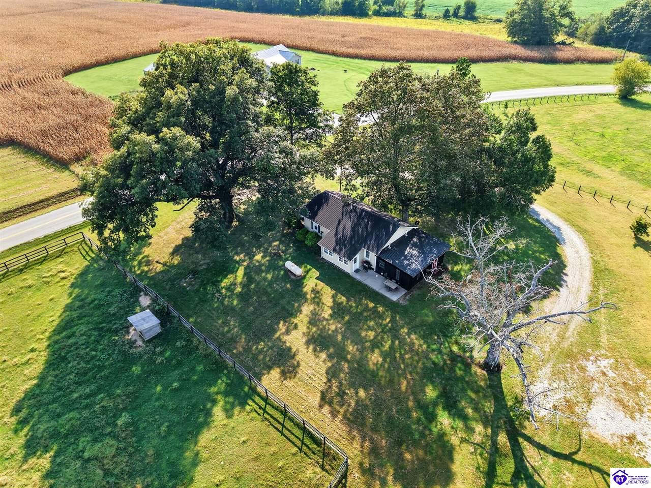 4506 Oak Hill Rd Property Photo 3