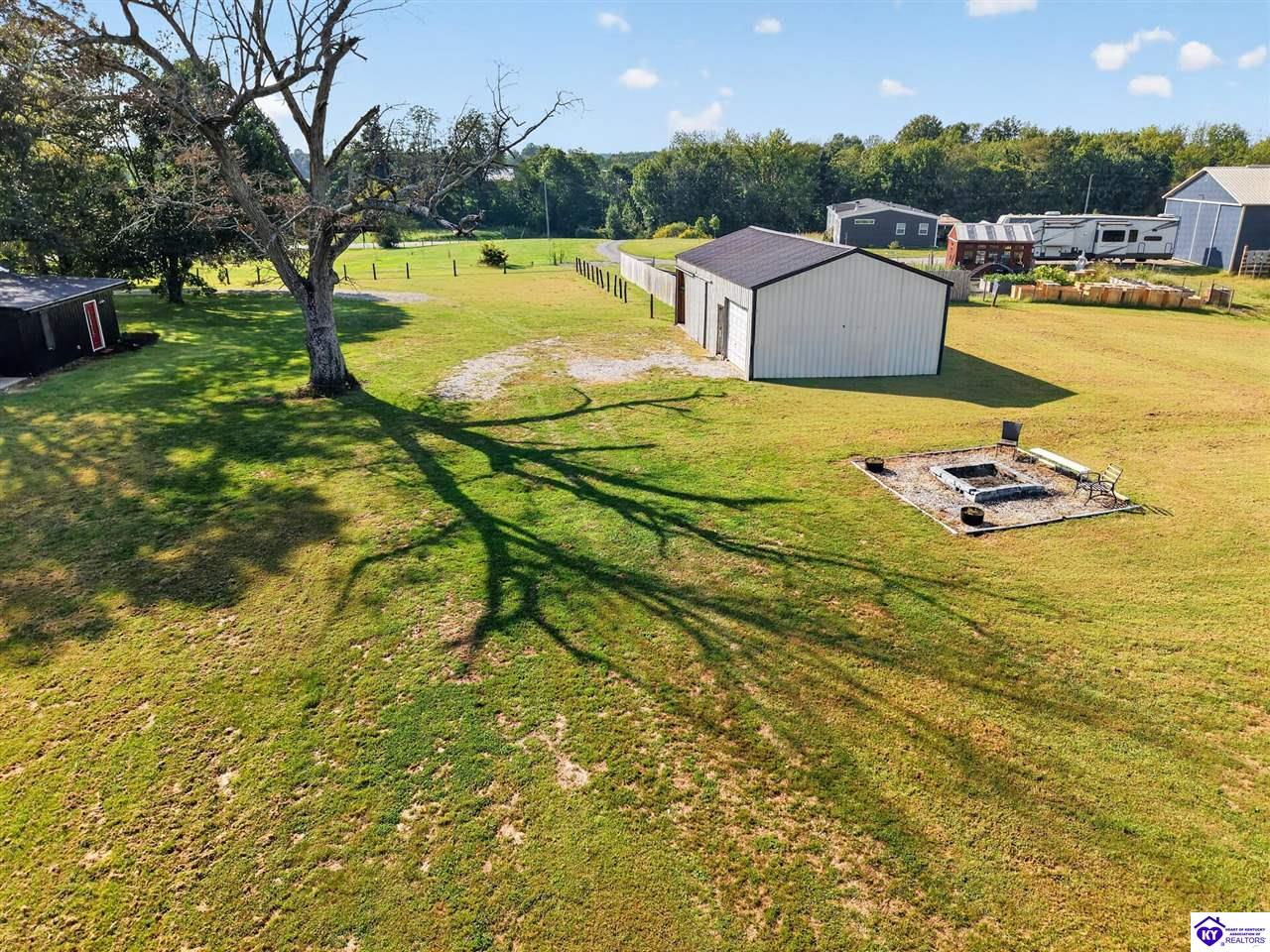 4506 Oak Hill Rd Property Photo 5