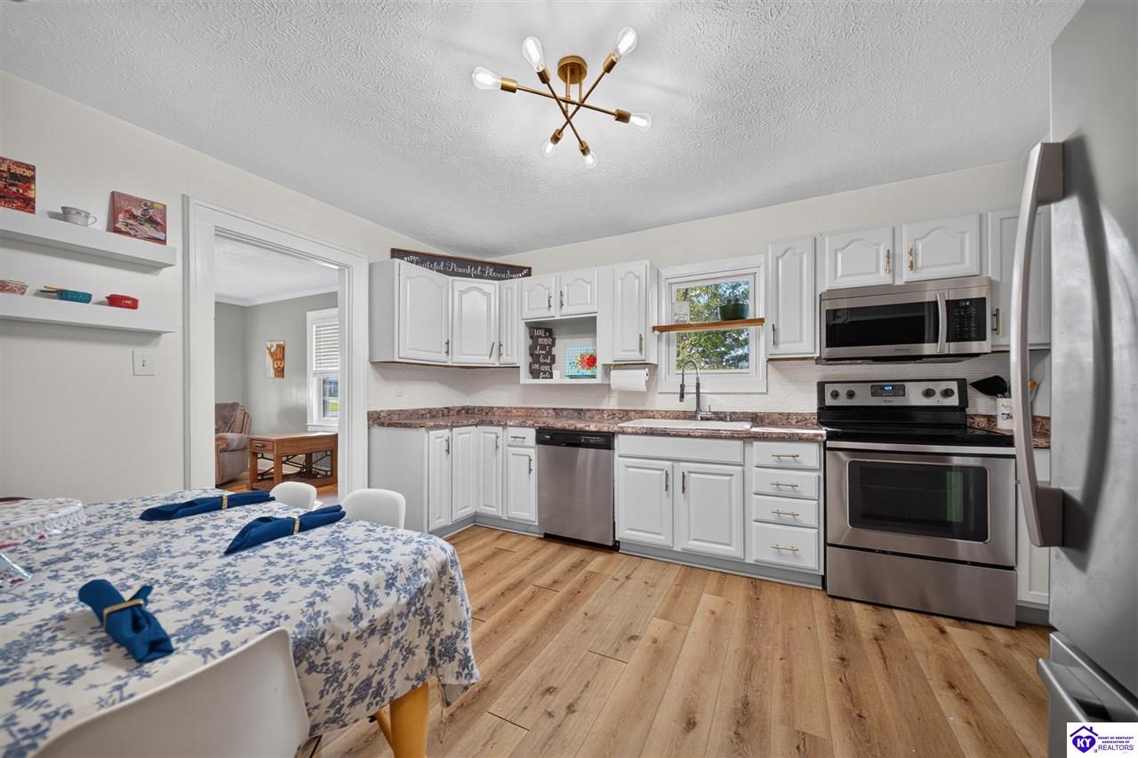 4506 Oak Hill Rd Property Photo 10