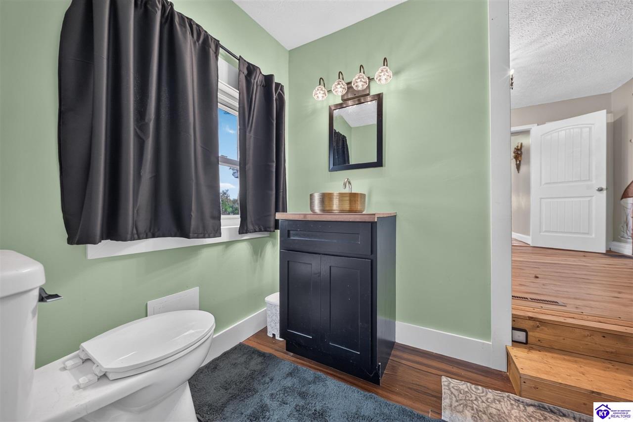 4506 Oak Hill Rd Property Photo 17