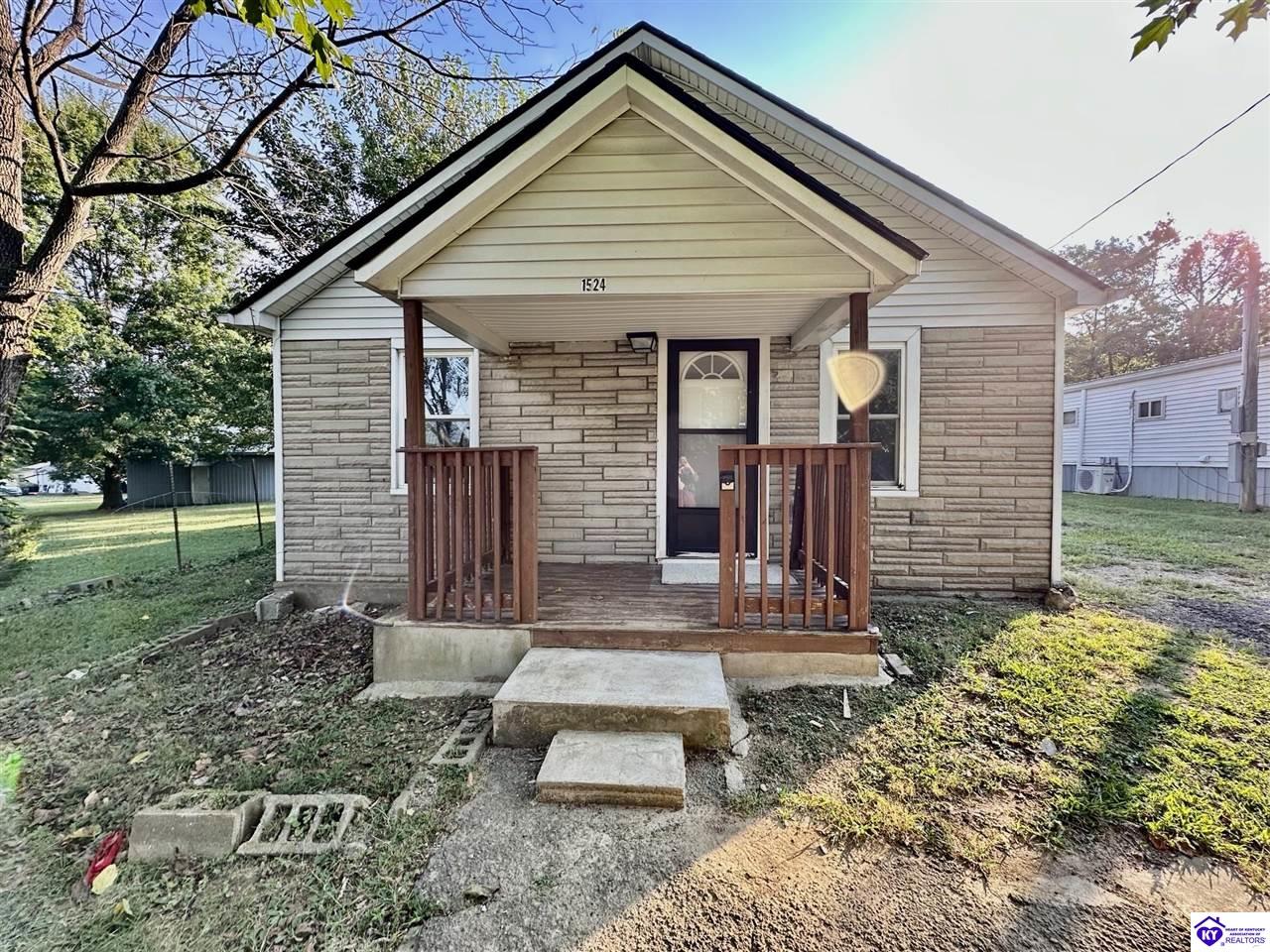 1524 Hargan Street Property Photo 1