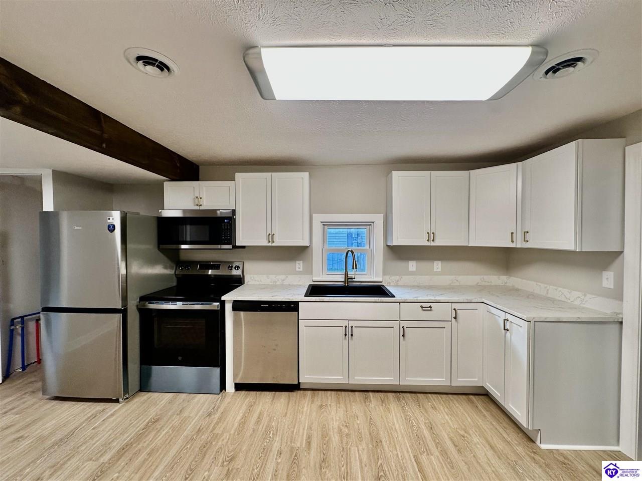 1524 Hargan Street Property Photo 15