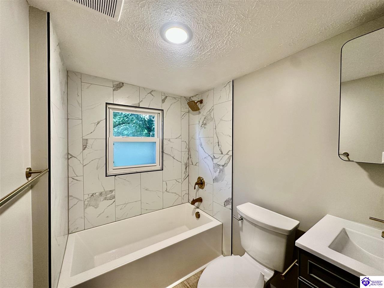 1524 Hargan Street Property Photo 22