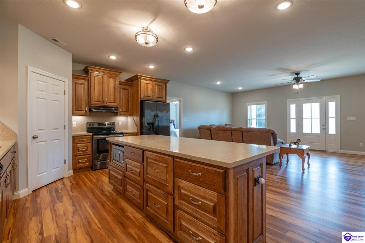 1055 Antioch Church Road Property Photo 10