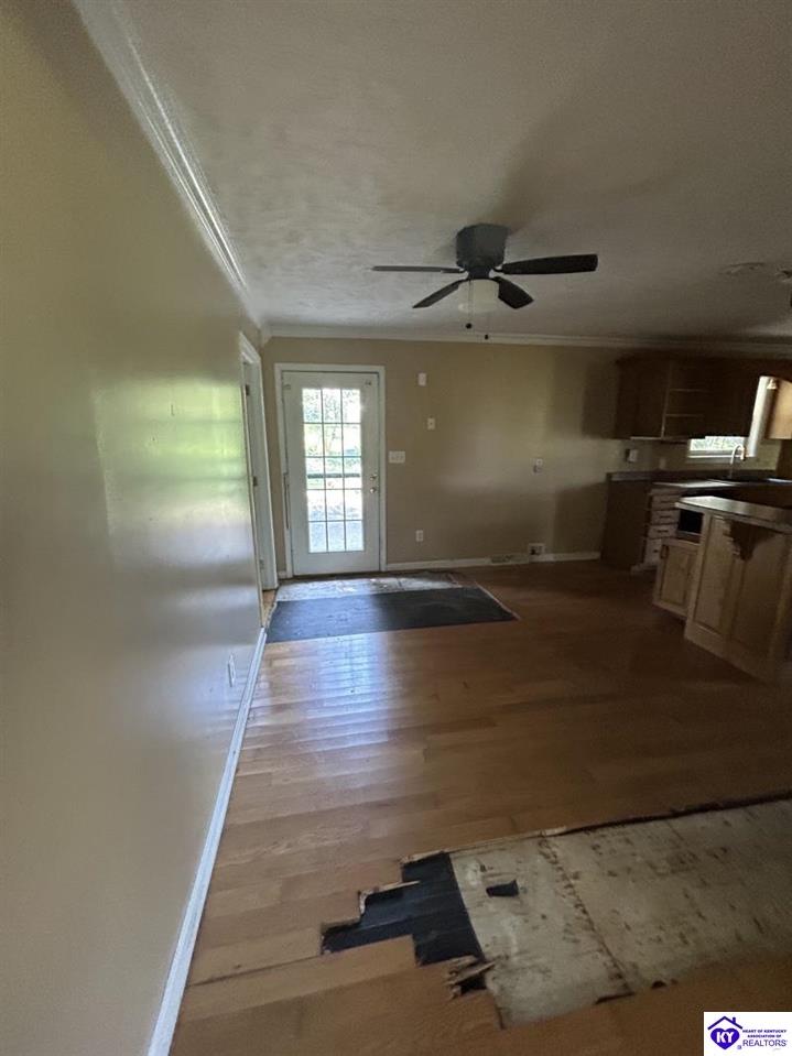 131 Glen View Property Photo 3