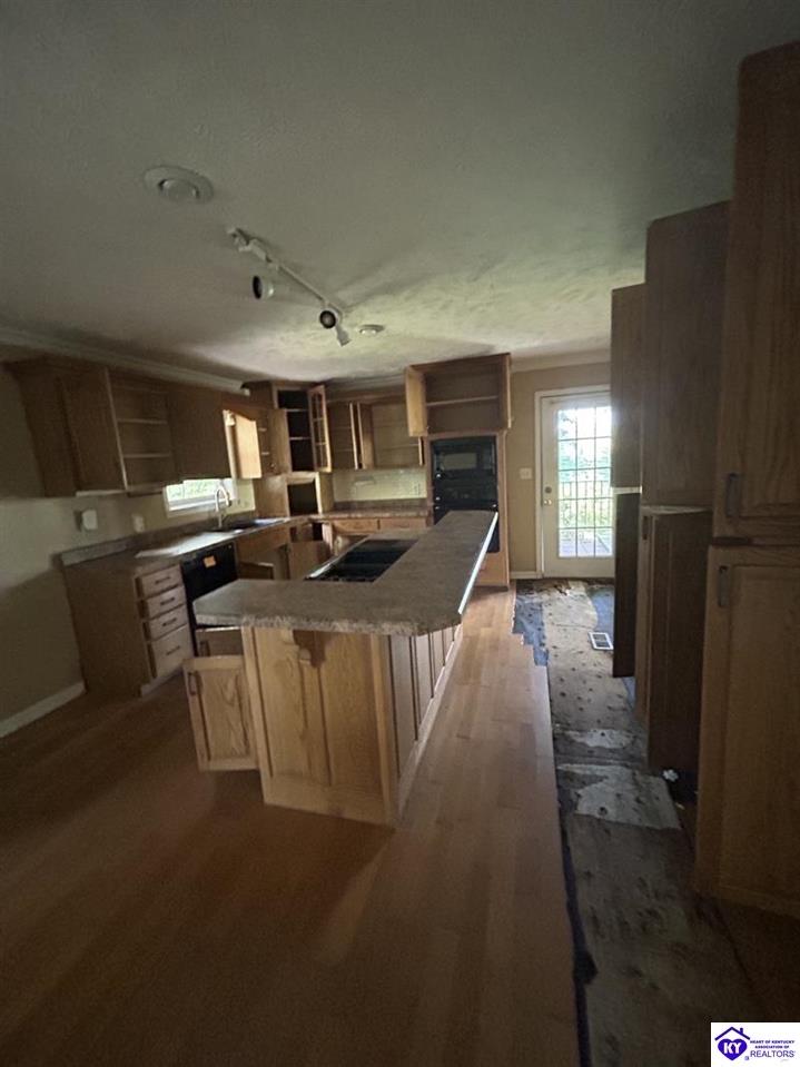 131 Glen View Property Photo 4