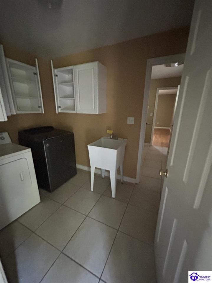 131 Glen View Property Photo 5