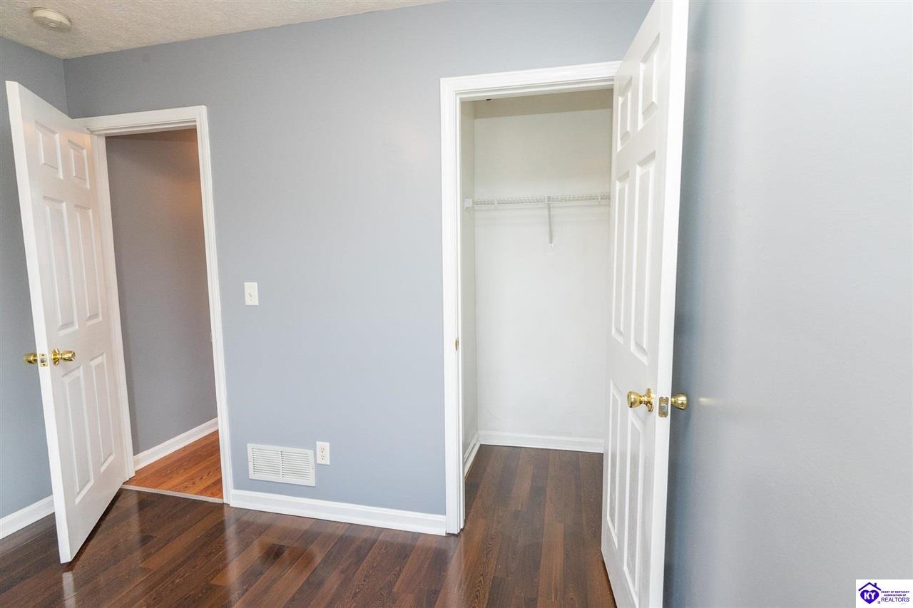 160 Halcomb Court Property Photo 39