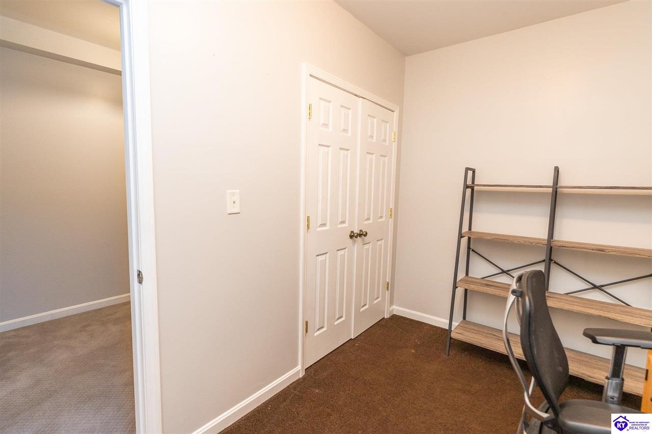 160 Halcomb Court Property Photo 44