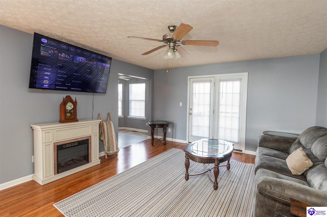 160 Halcomb Court Property Photo 85