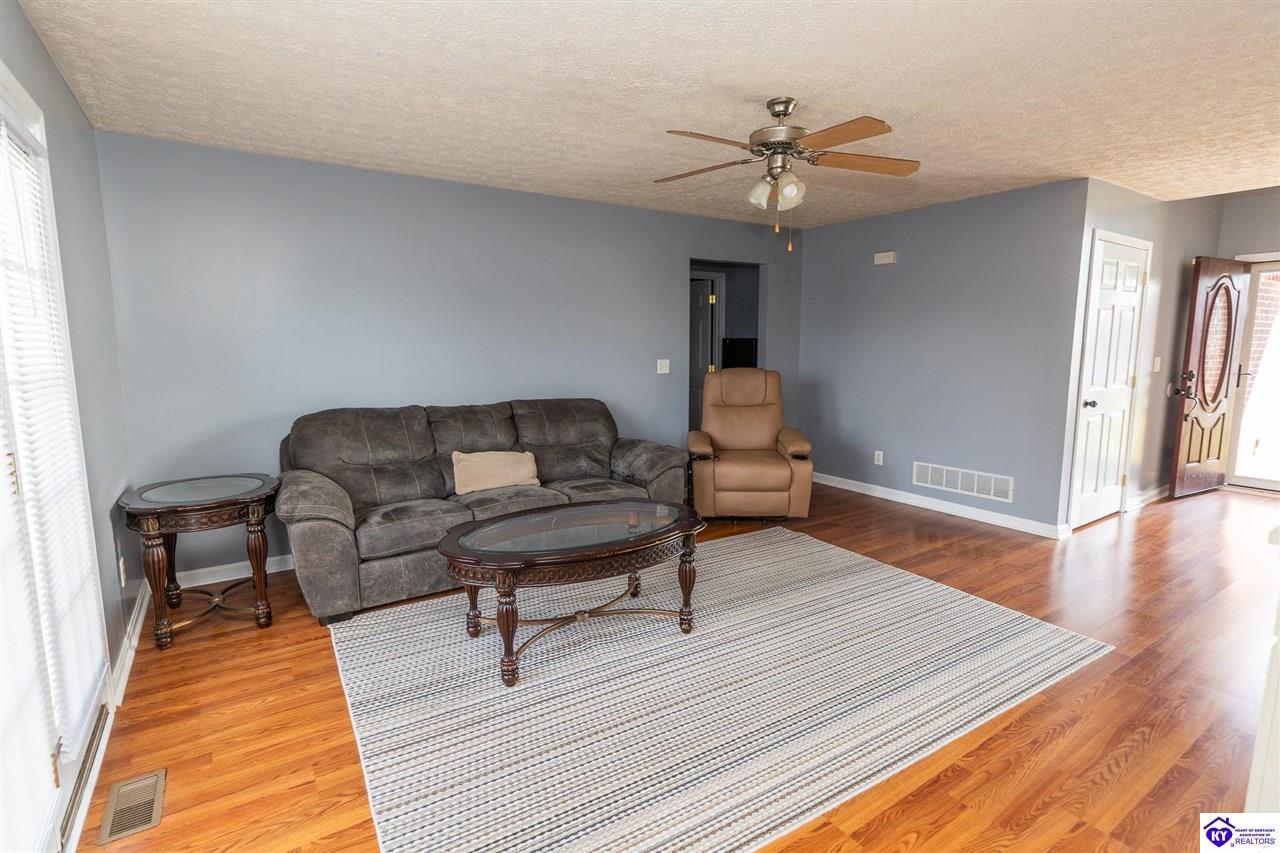 160 Halcomb Court Property Photo 86