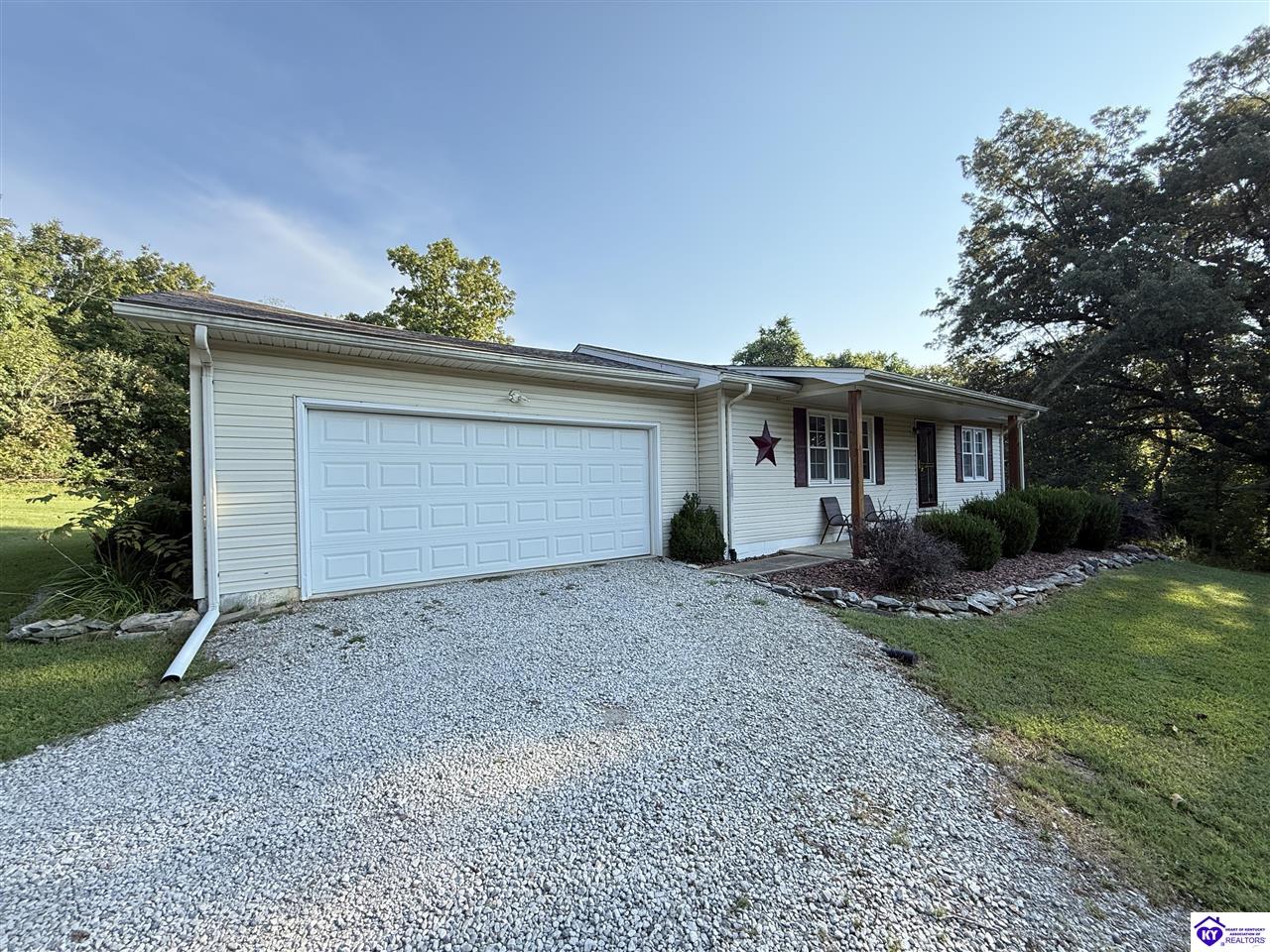 366 Battle Training Road Property Photo 3