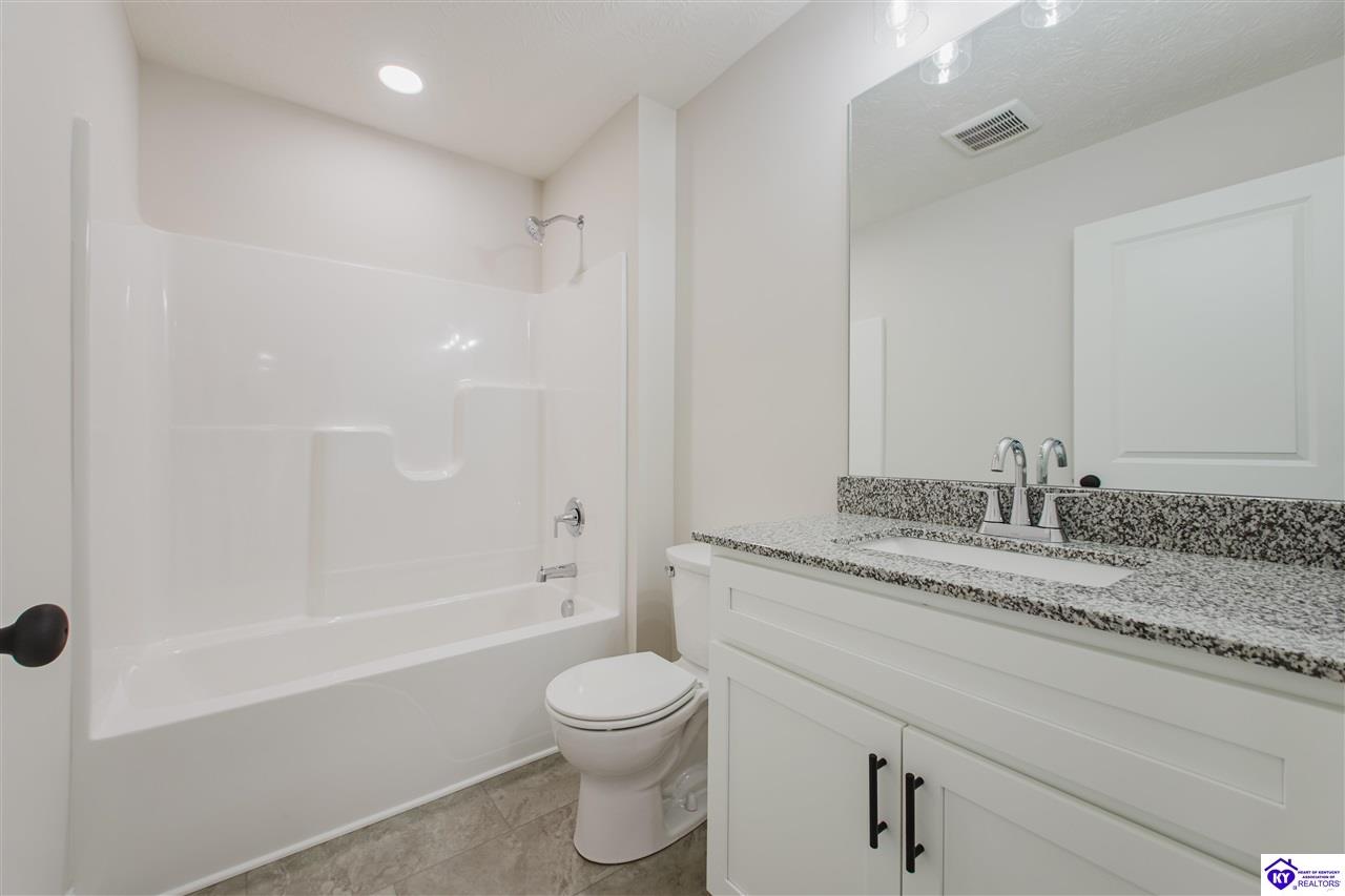 480 Cecil Avenue Property Photo 12