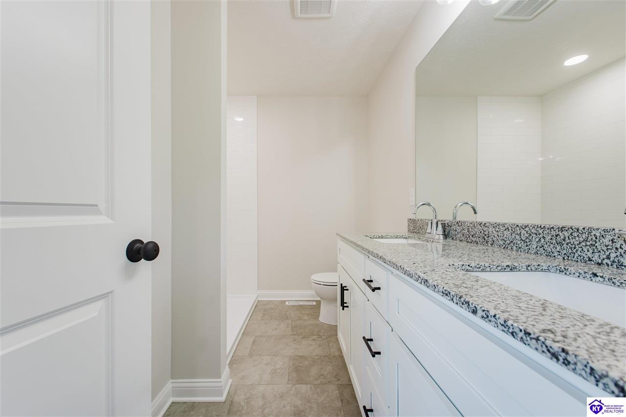 480 Cecil Avenue Property Photo 15