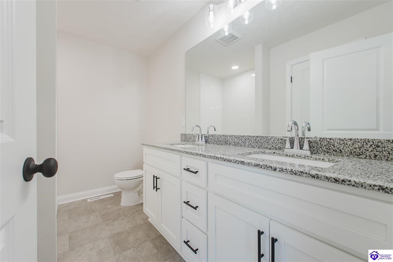 480 Cecil Avenue Property Photo 16