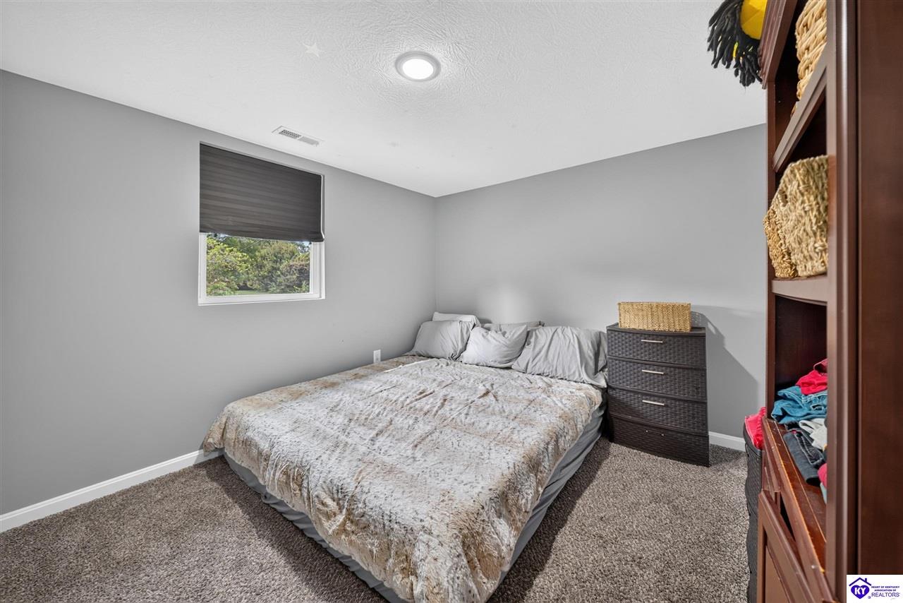 1107 Wooddale Road Property Photo 11