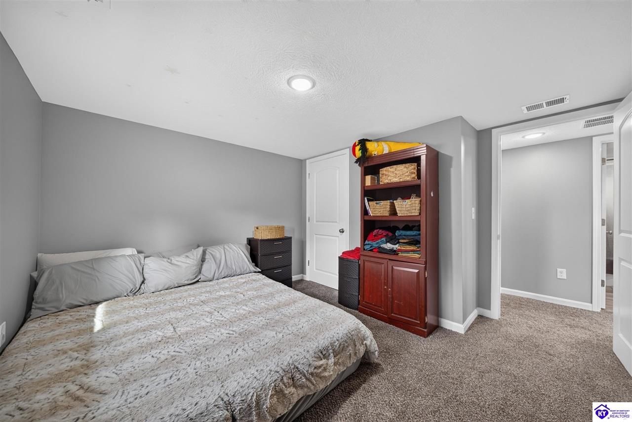 1107 Wooddale Road Property Photo 12