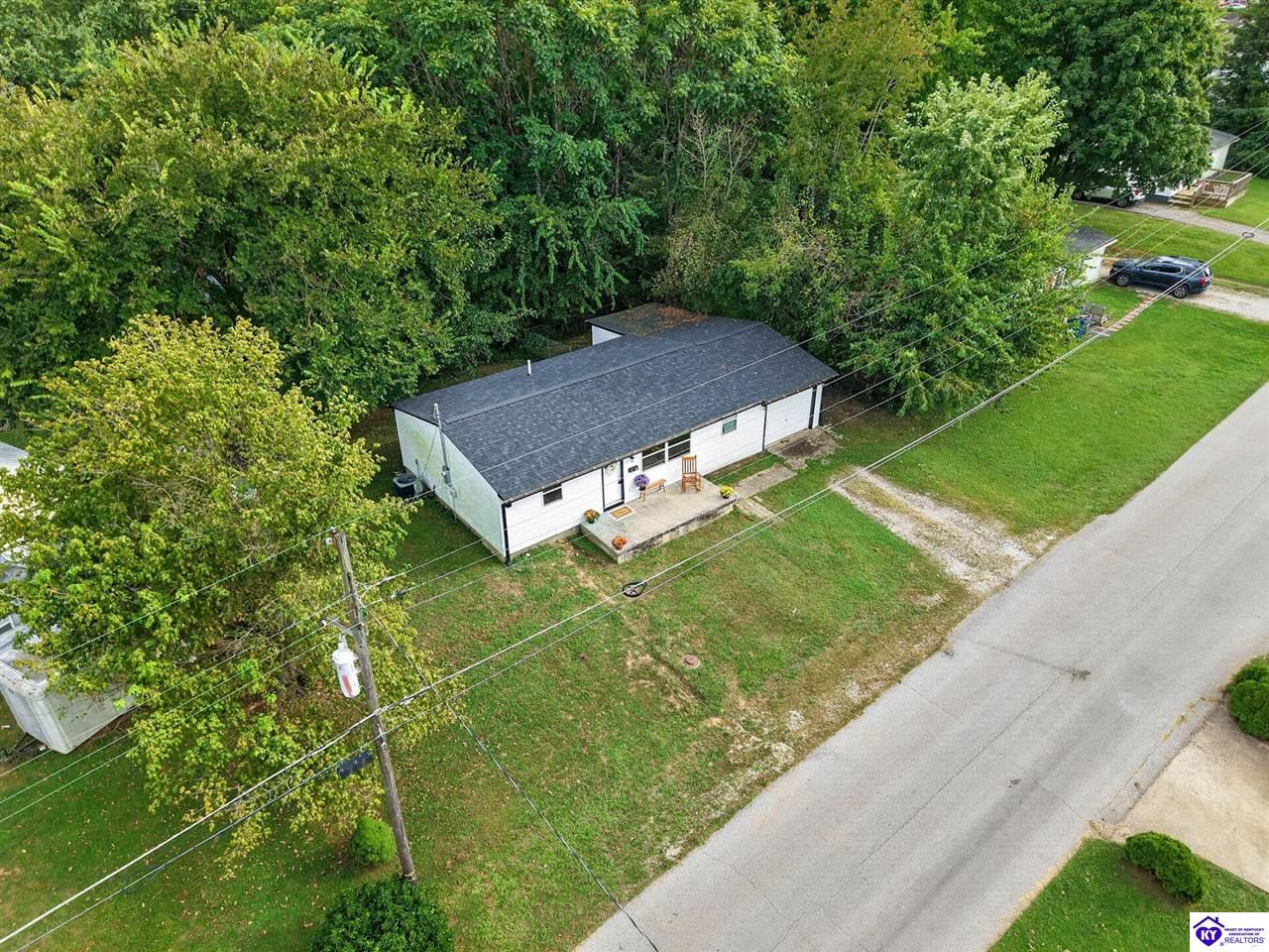 1107 Wooddale Road Property Photo 16