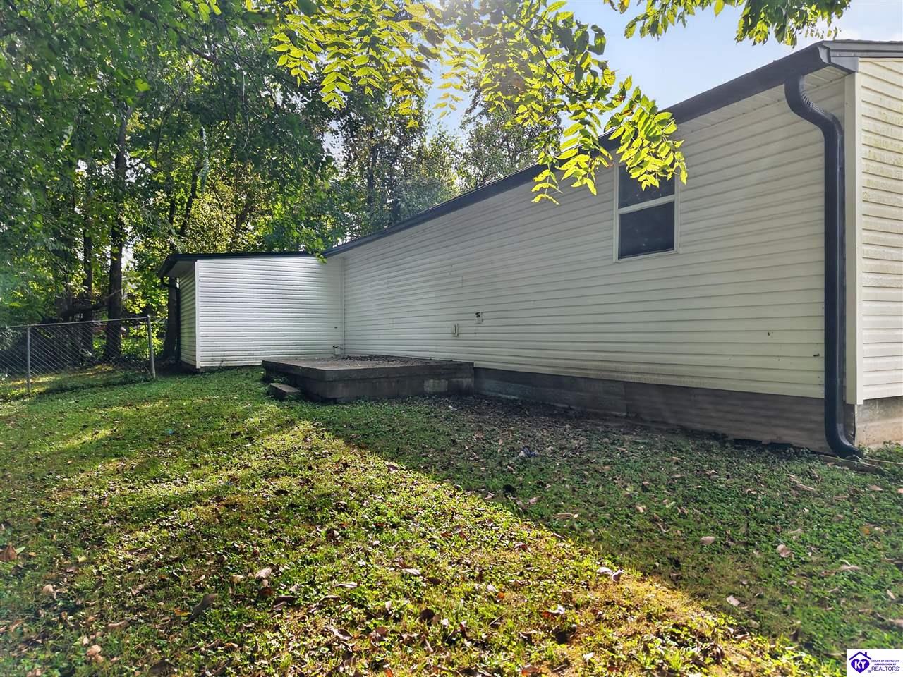 1107 Wooddale Road Property Photo 18