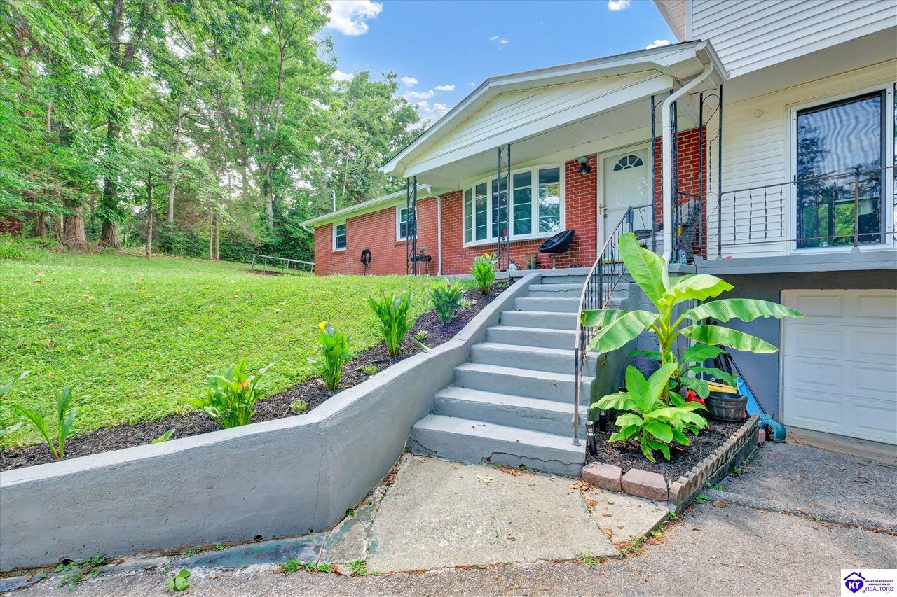 319 Park Avenue Property Photo 1